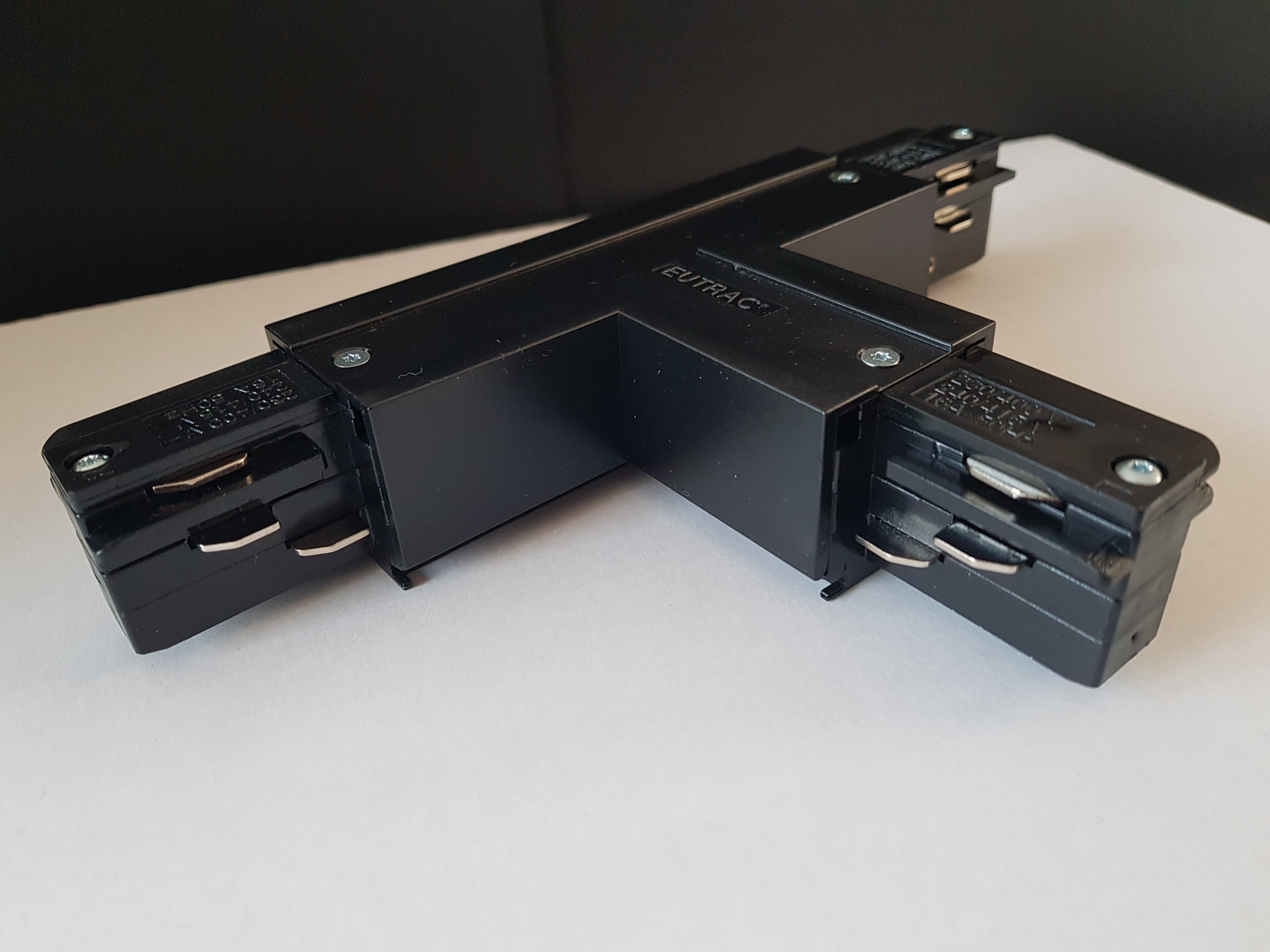 Eutrac T-Verbinder für 3-Phasen Aufbau schwarz