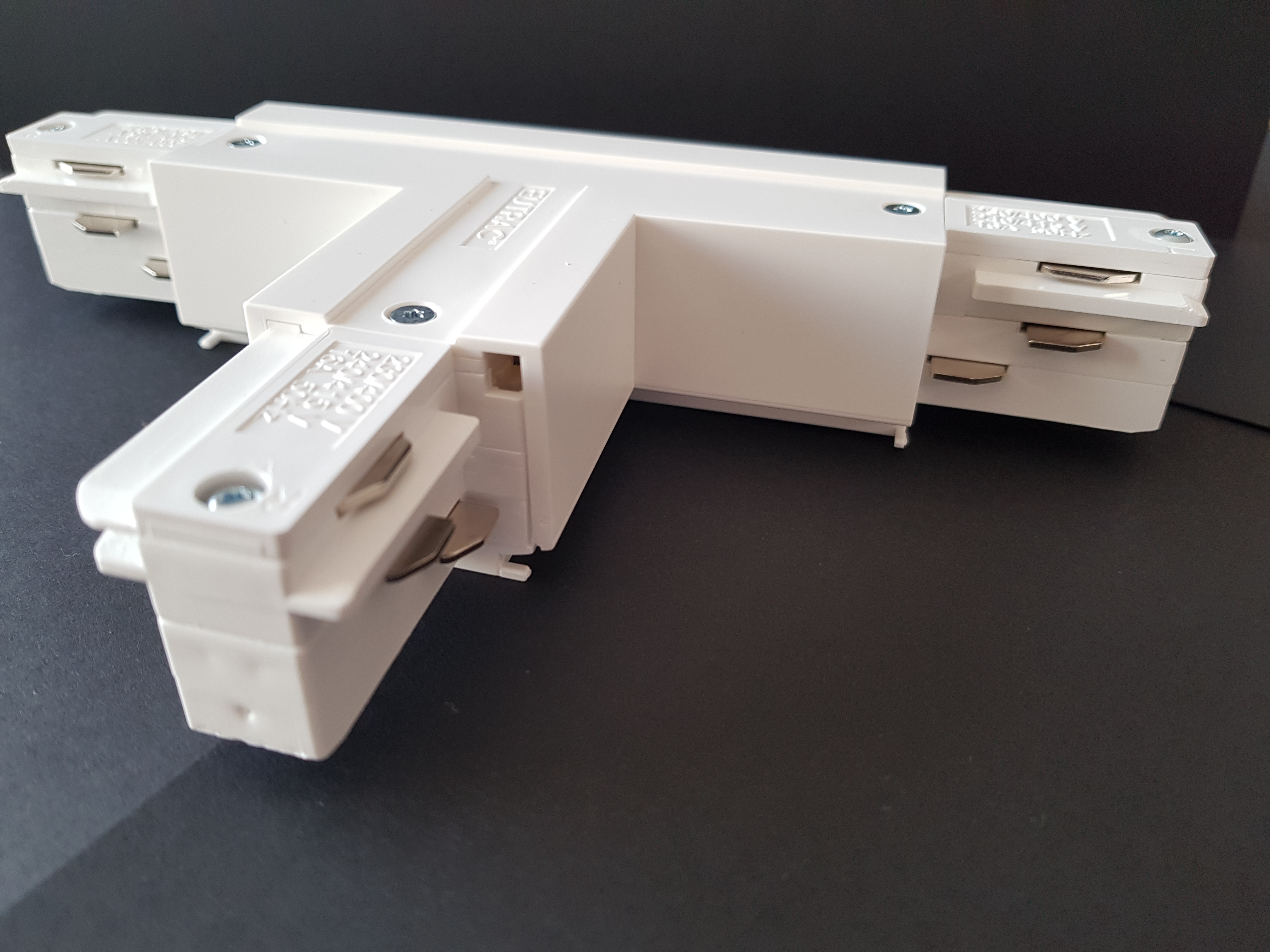 Eutrac T-Verbinder für 3-Phasen Aufbau, weiß, Erde rechts