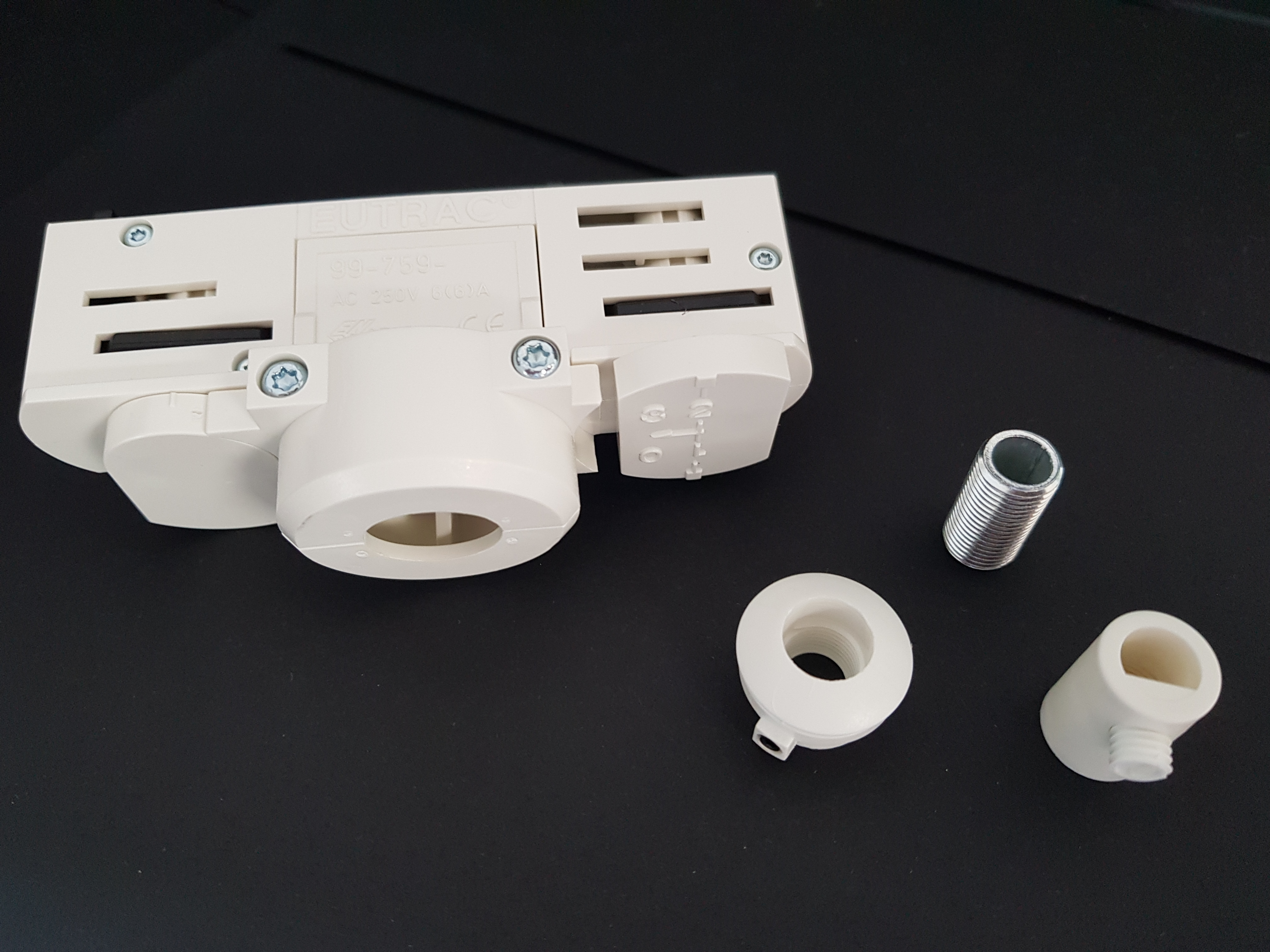 Eutrac Pendelleuchtenadapter für 3-Phasen weiß, verkehrsweiß