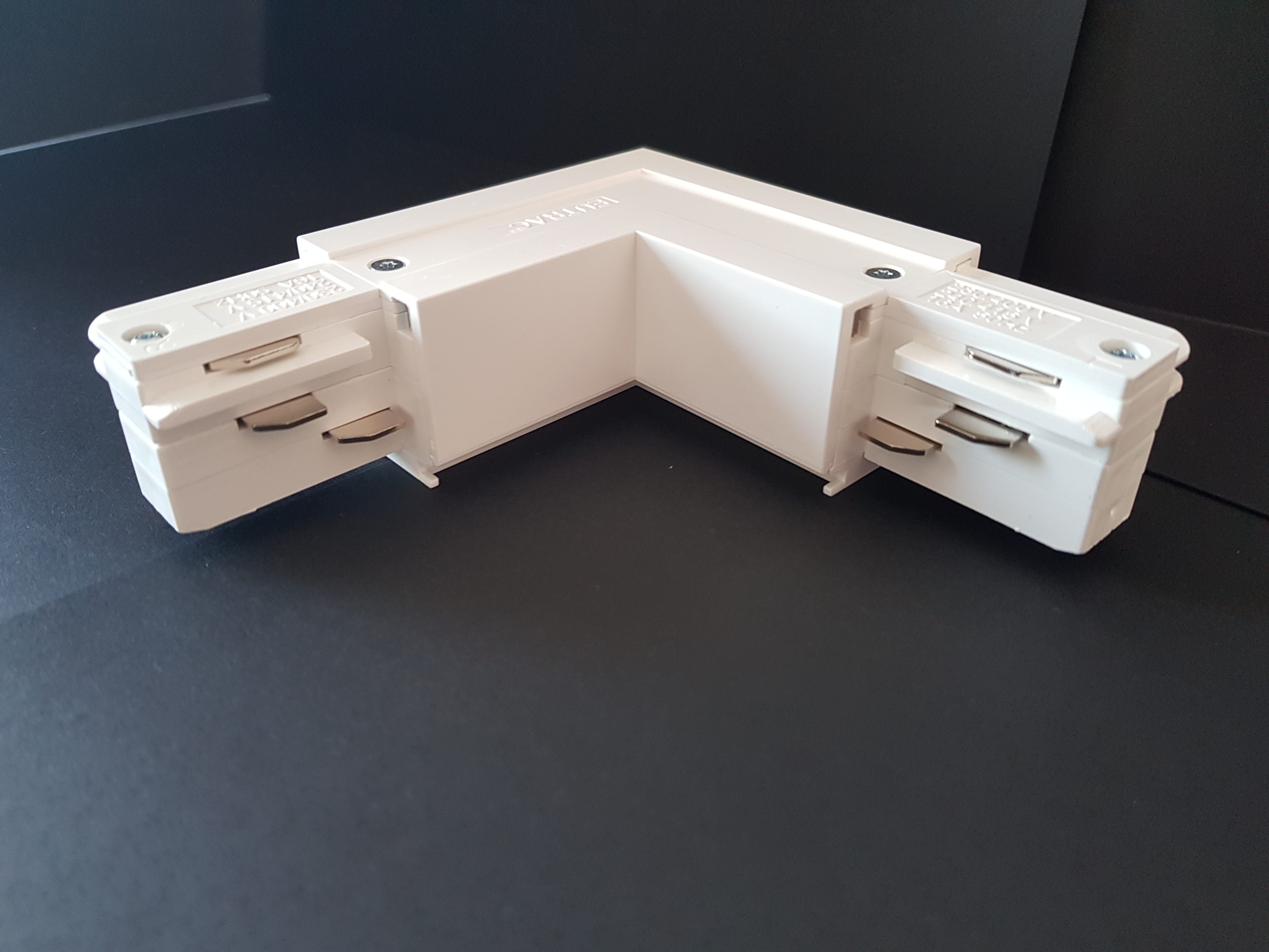 Eutrac L-Verbinder für 3-Phasen Aufbau, weiß, verkehrsweiß