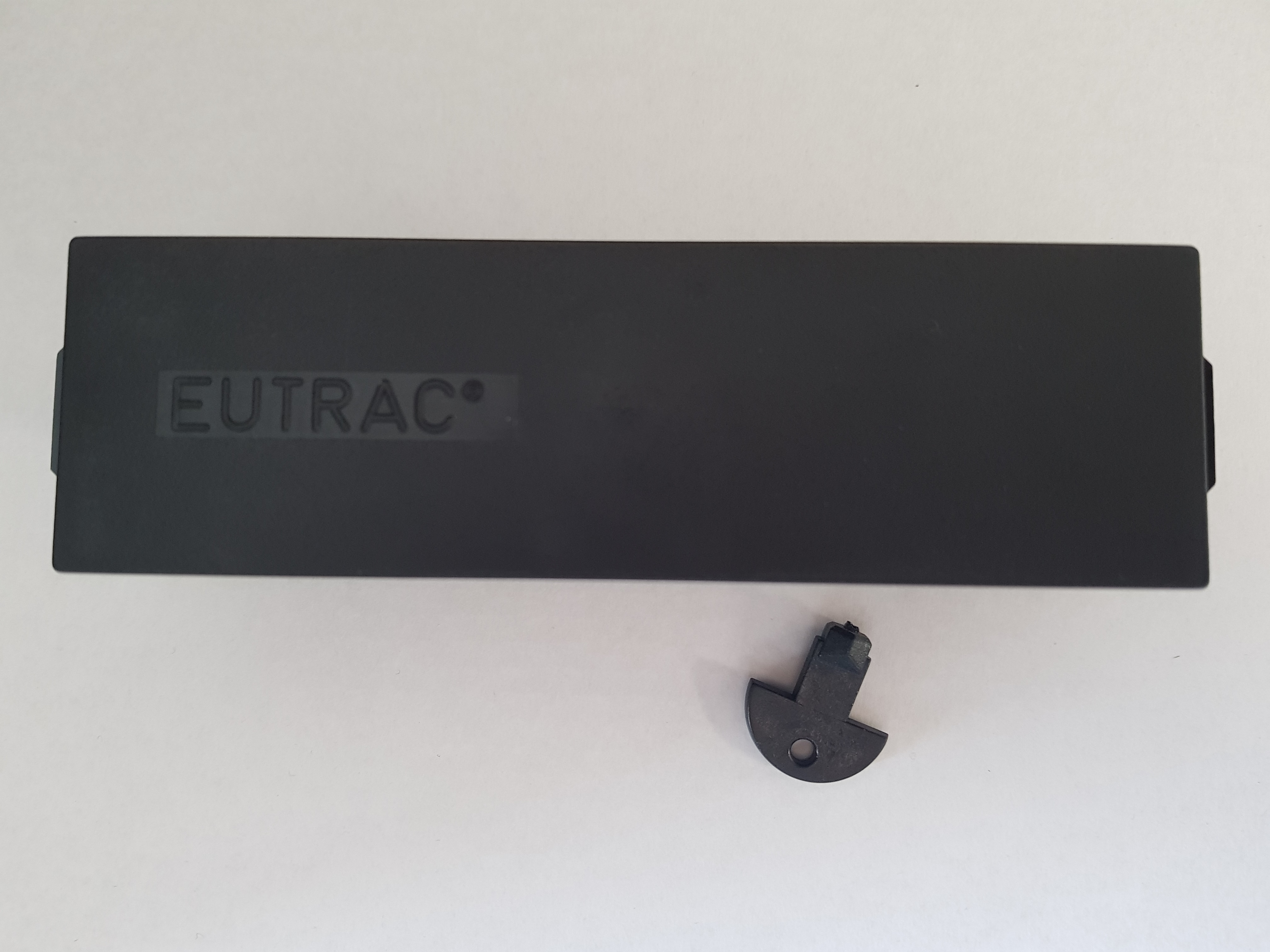 Eutrac Mitteneinspeiser für 3-Phasen, schwarz, von oben